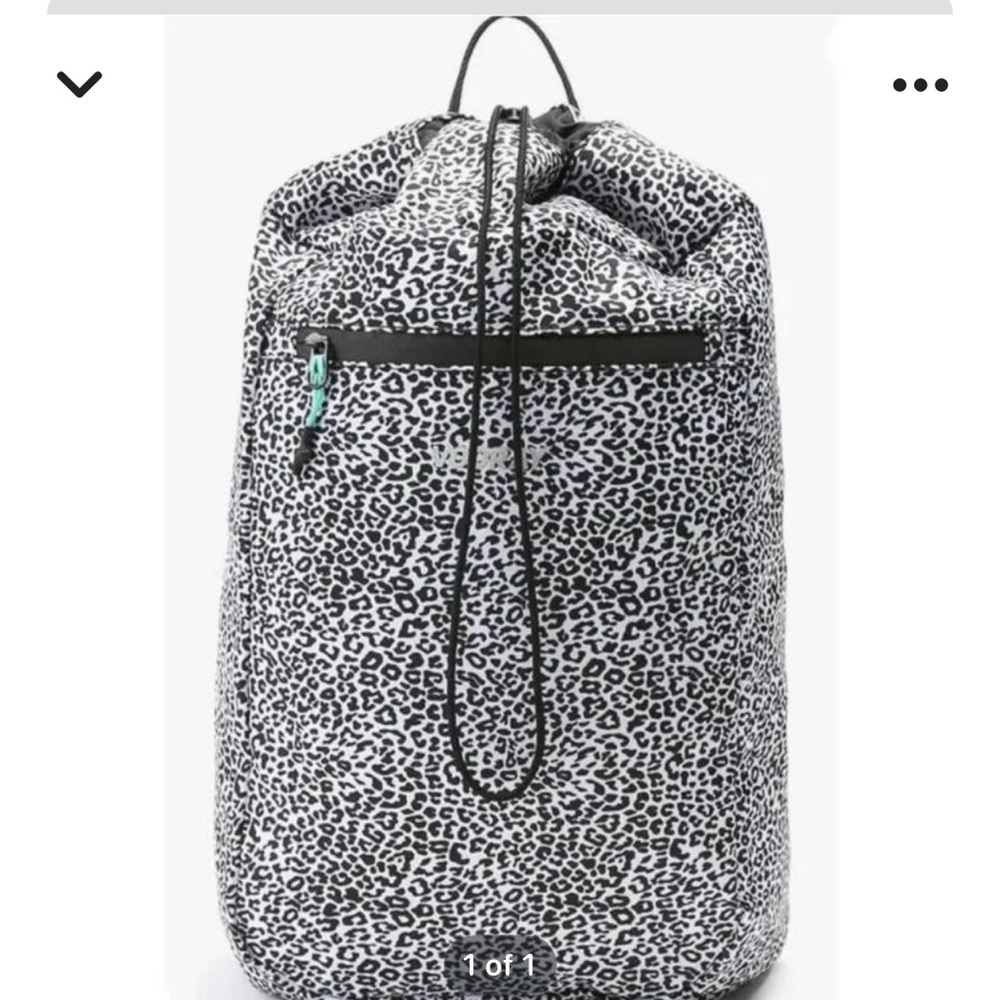 VOORAY Cinch Backpack 
Brand new